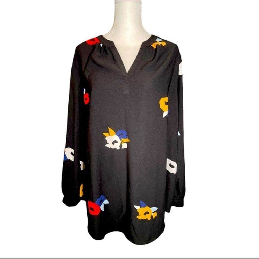Madison Curvy‎ Black and Floral Blouse